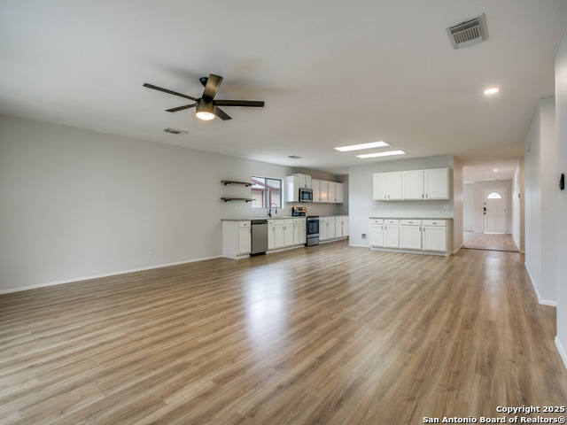 Image 6 of 12 For 8307 Pine Meadow