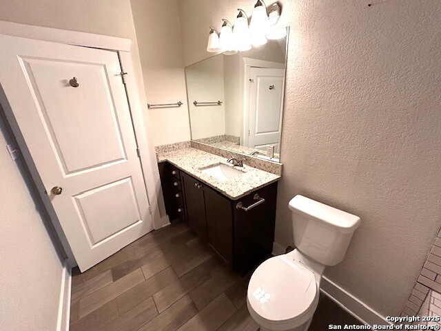 Listing photo id 9 for 1419 Nolan  