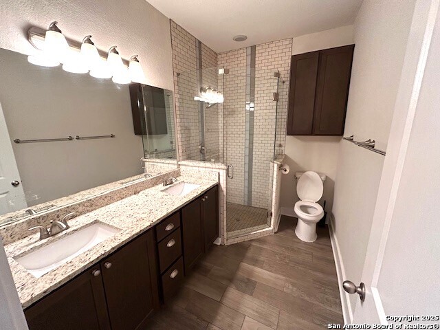 Listing photo id 7 for 1419 Nolan  