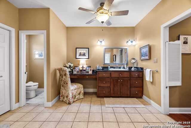 Listing photo id 26 for 247 Huntleigh Rd