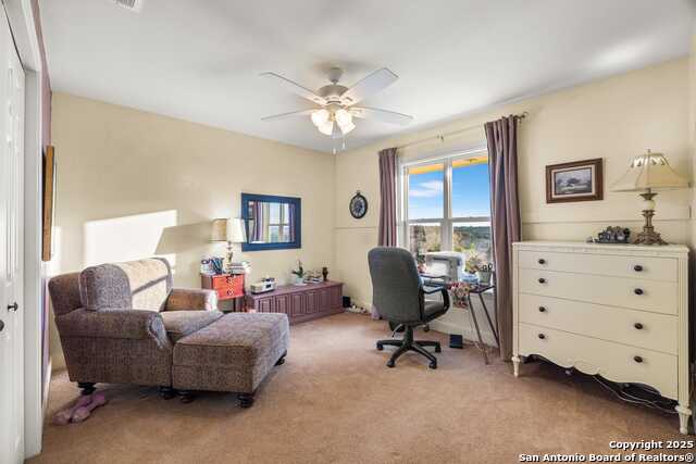 Listing photo id 30 for 247 Huntleigh Rd