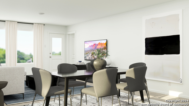 Listing photo id 9 for 2218 Collins Alley