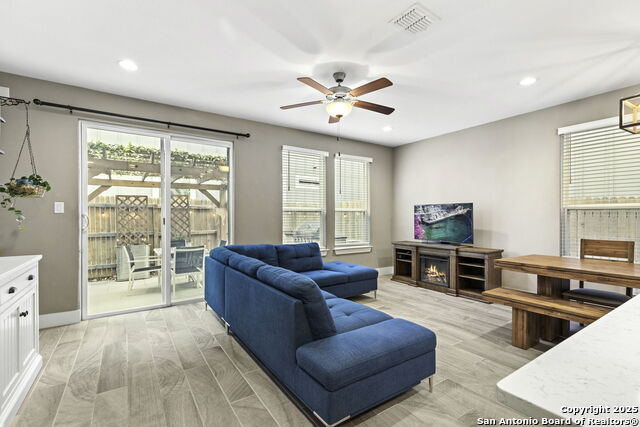 Image 9 of 24 For 7934 Teak  