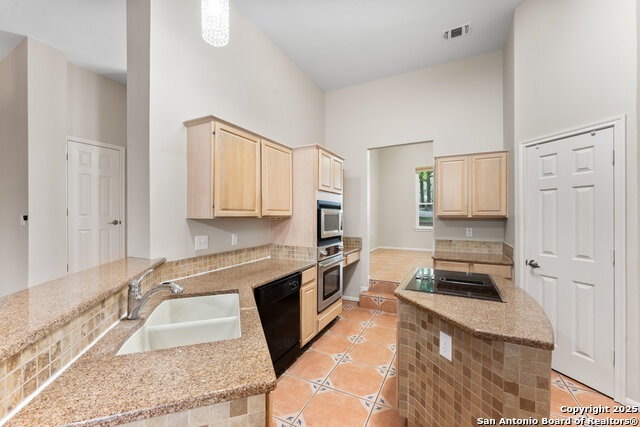 Image 18 of 59 For 25819 Whata View