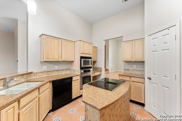 Image 19 of 59 For 25819 Whata View