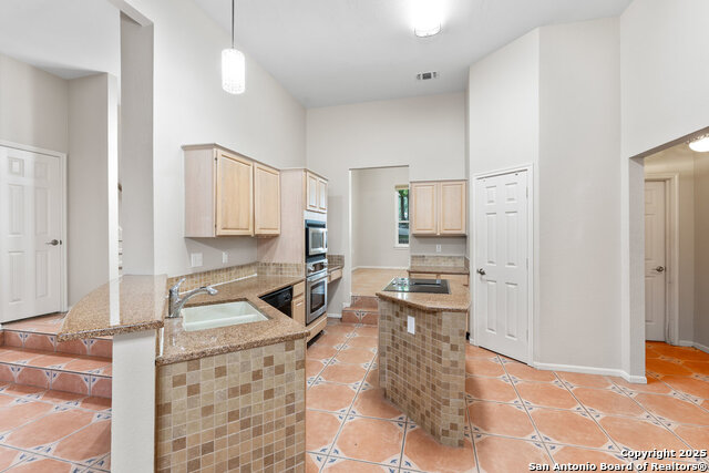 Image 22 of 59 For 25819 Whata View