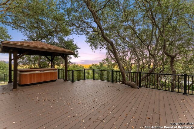 Image 4 of 59 For 25819 Whata View