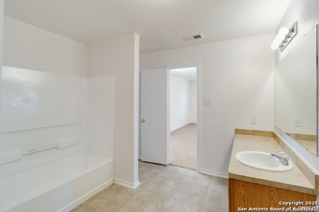 Image 21 of 24 For 9423 Maraval