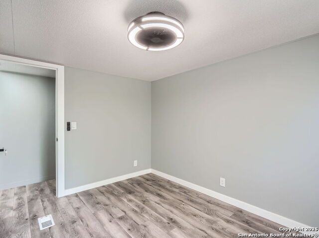 Image 17 of 27 For 11630 Cooksey