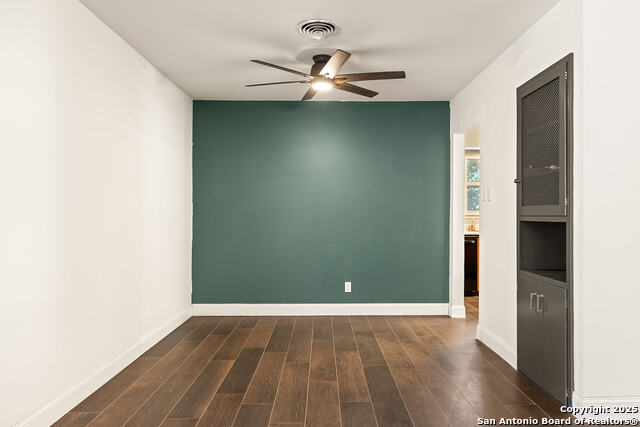 Image 7 of 35 For 619 Patricia