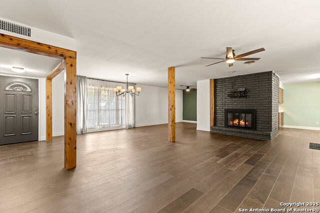 Image 9 of 35 For 619 Patricia