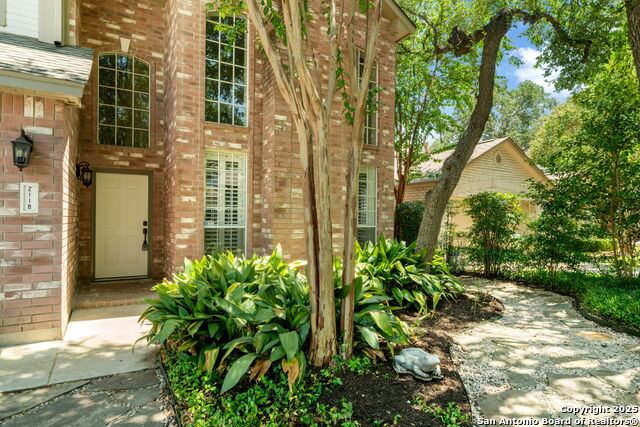 Image 3 of 27 For 2118 Mollys Way