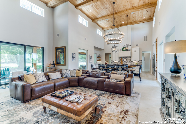 Image 10 of 49 For 130 Saga St  