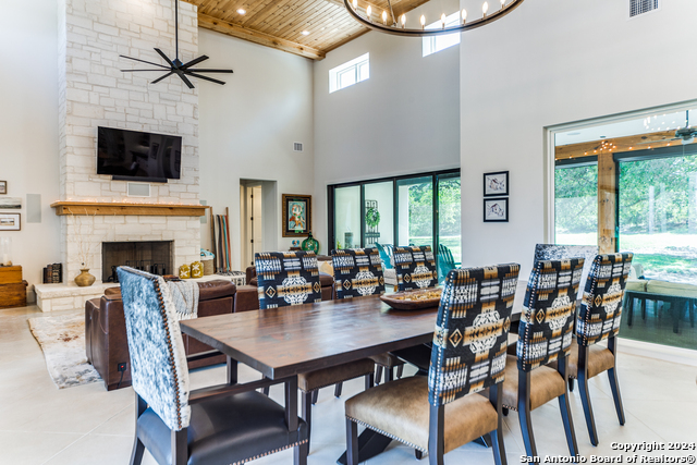 Image 14 of 49 For 130 Saga St  