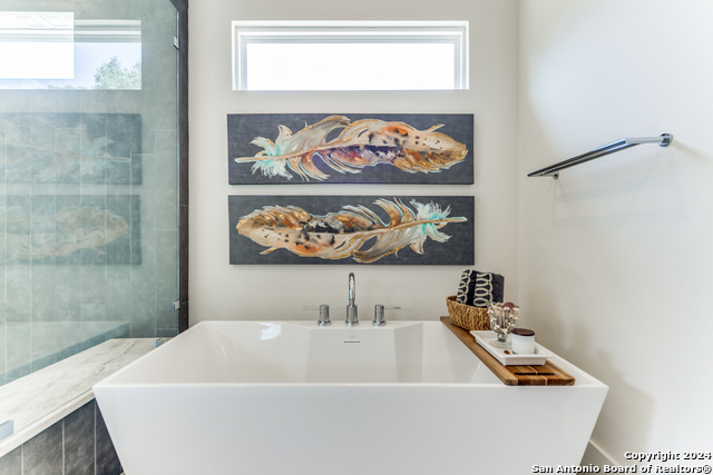 Image 25 of 49 For 130 Saga St  