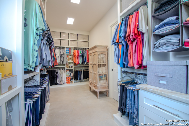 Image 26 of 49 For 130 Saga St  