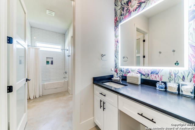 Image 32 of 49 For 130 Saga St  