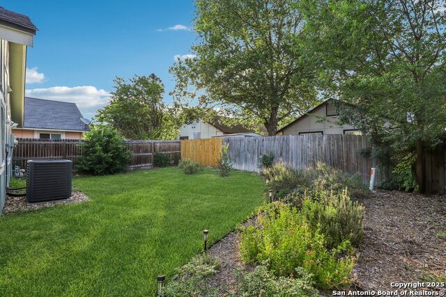 Image 22 of 33 For 12018 Stoney Dr