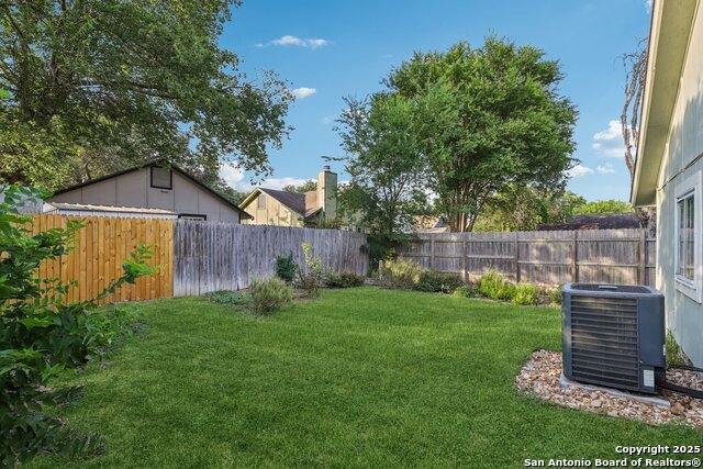 Image 24 of 33 For 12018 Stoney Dr