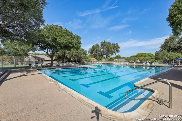 Image 25 of 33 For 12018 Stoney Dr