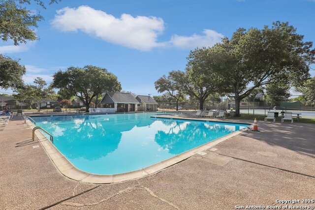 Image 26 of 33 For 12018 Stoney Dr