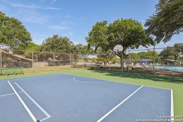 Image 29 of 33 For 12018 Stoney Dr