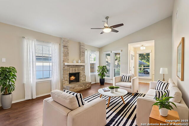 Image 7 of 33 For 12018 Stoney Dr