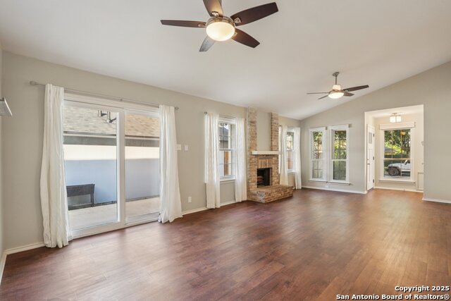 Image 8 of 33 For 12018 Stoney Dr