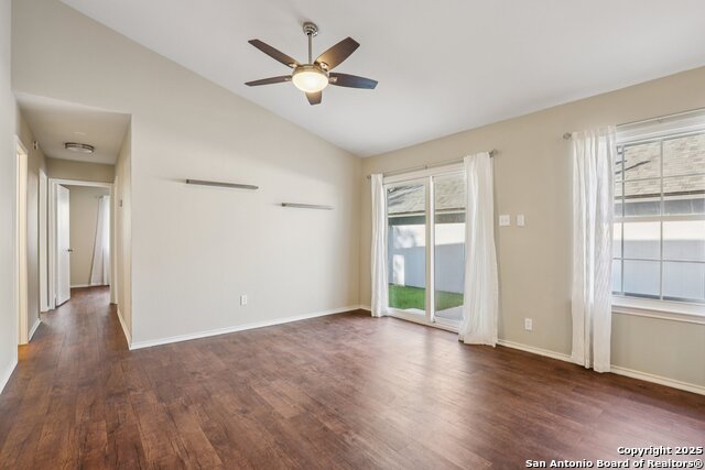 Image 9 of 33 For 12018 Stoney Dr