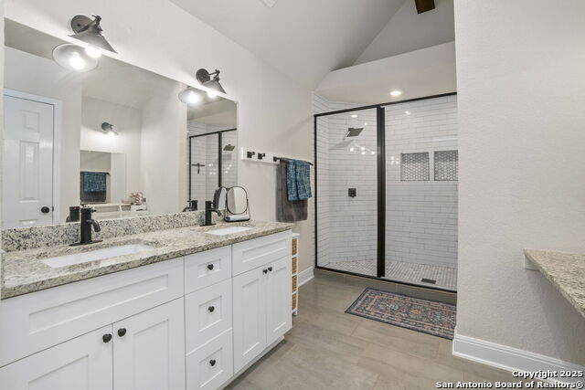 Image 18 of 39 For 1616 Continental Dr W