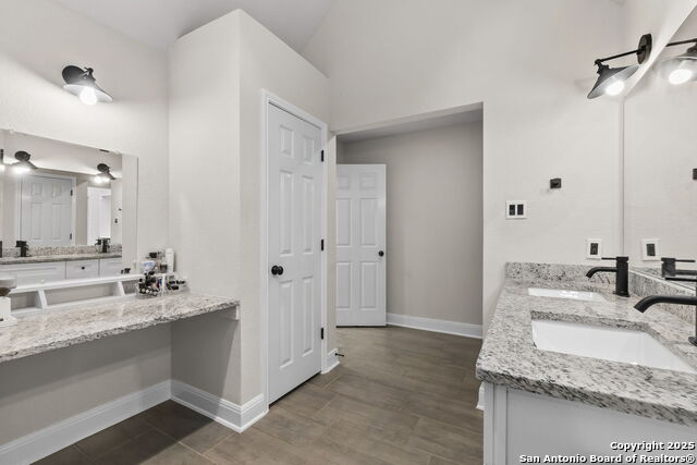 Image 20 of 39 For 1616 Continental Dr W