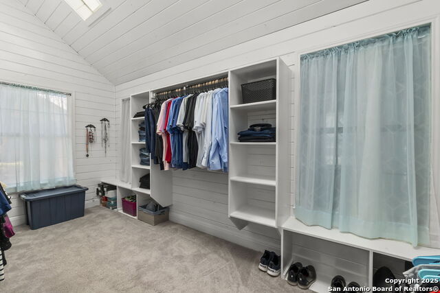 Image 21 of 39 For 1616 Continental Dr W