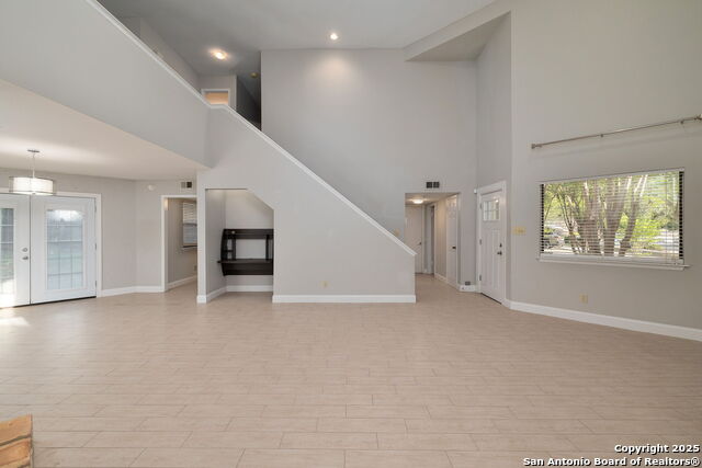 Image 5 of 25 For 8408 Echo Creek