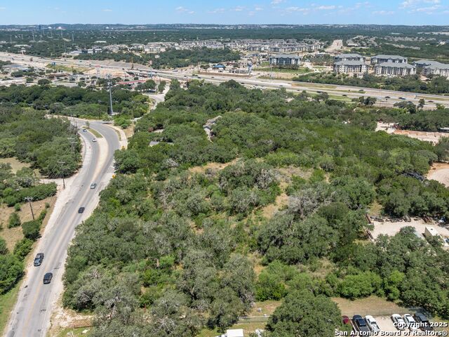 Listing photo id 6 for 17190 Classen