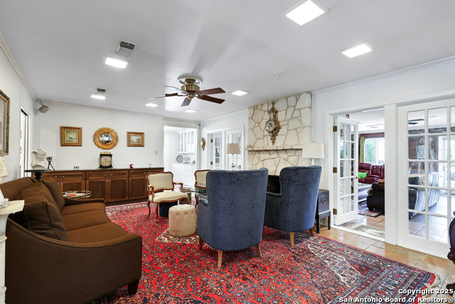 Listing photo id 8 for 510 Prinz  