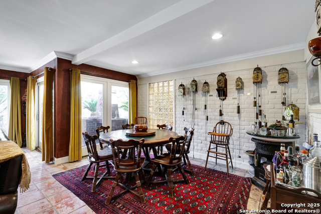 Listing photo id 12 for 510 Prinz  