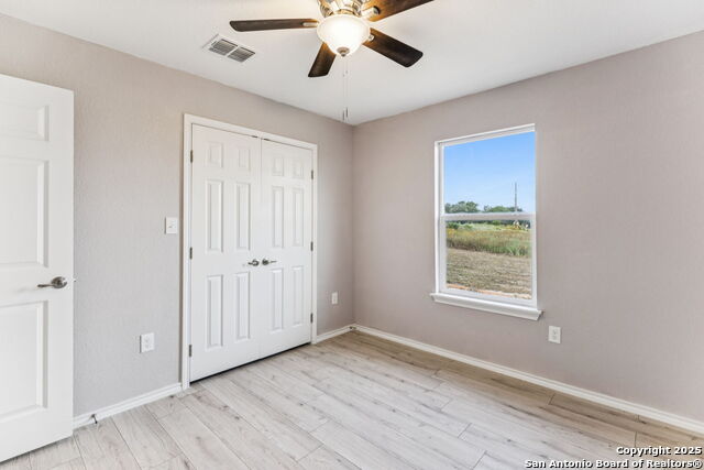 Image 15 of 33 For 112 Spring Valley