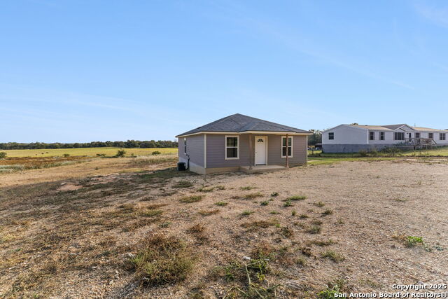 Image 4 of 33 For 112 Spring Valley