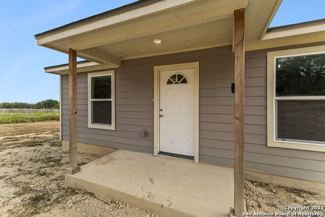 Image 5 of 33 For 112 Spring Valley