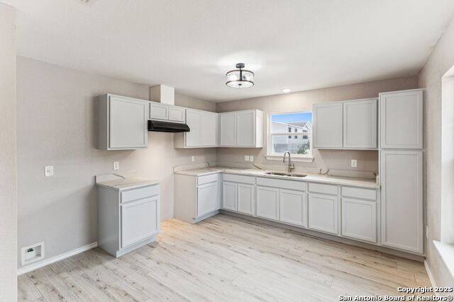 Image 9 of 33 For 112 Spring Valley