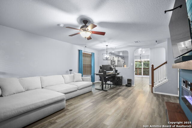 Image 11 of 47 For 243 Cardinal Song