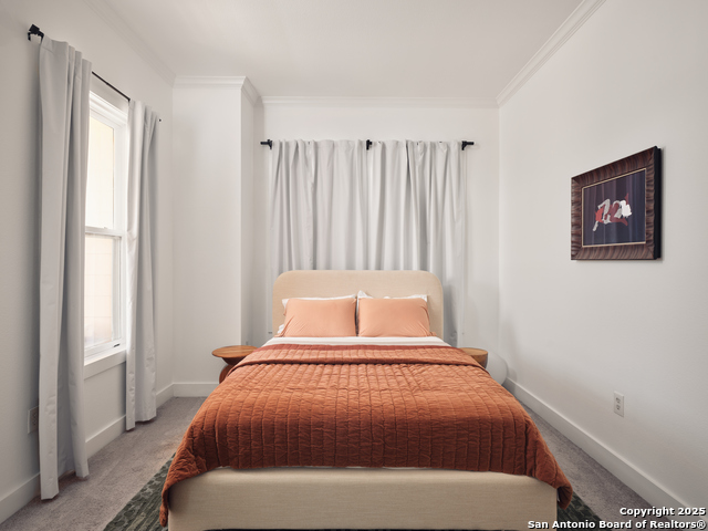 Image 12 of 31 For 400 Guenther Street E 1203