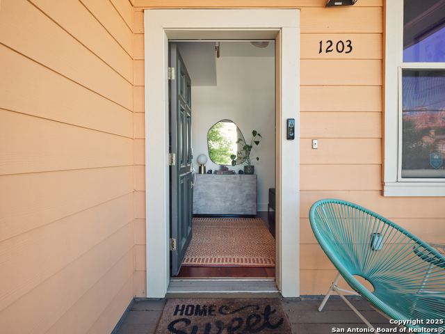 Image 26 of 31 For 400 Guenther Street E 1203