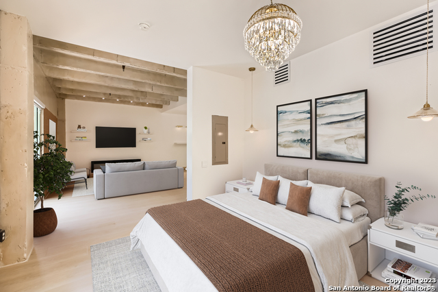 Image 6 of 27 For 1115 Alamo St S 2402