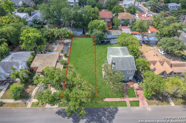 Image 11 of 13 For 122 Norwood Ct W