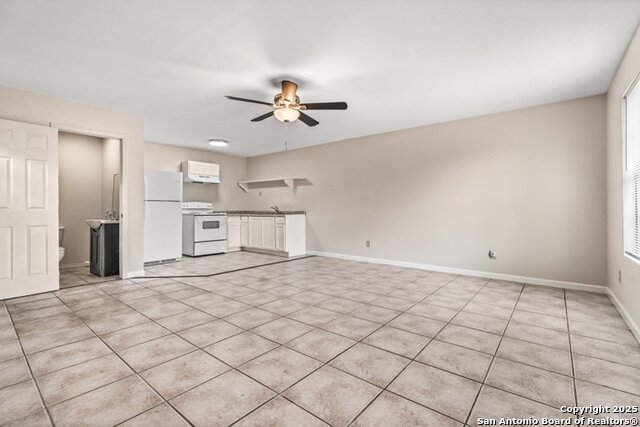 Image 8 of 13 For 1519 Schley Ave  3