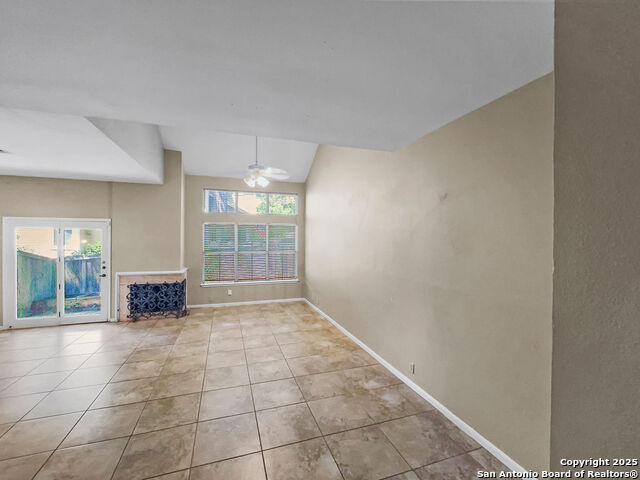 Details for 210 Circle St  6, San Antonio, TX 78209