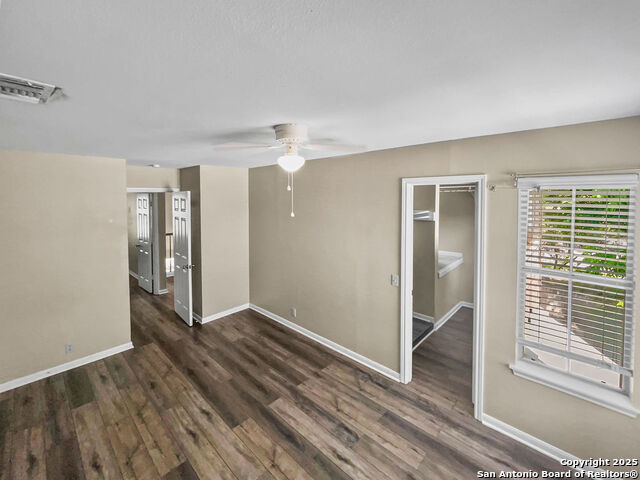 Image 11 of 11 For 210 Circle St  6