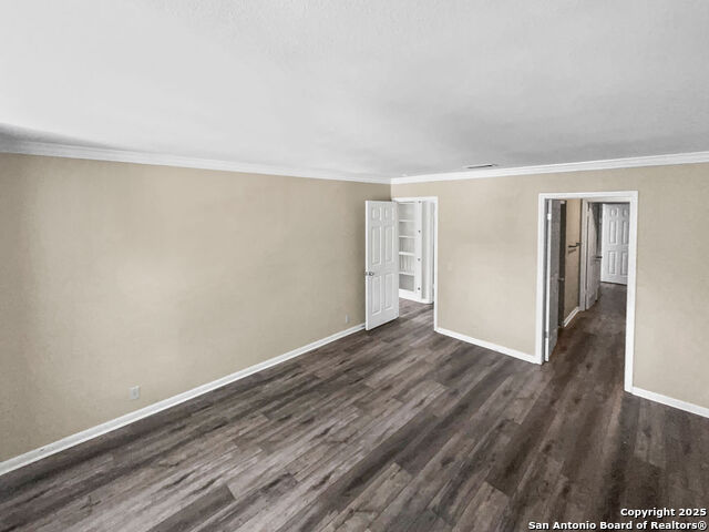 Image 9 of 11 For 210 Circle St  6