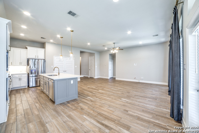 Image 16 of 41 For 2131 Thayer Cove